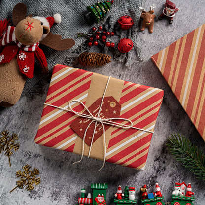 White & Red Diagonal Stripe Christmas Kraft Wrapping Paper with Cut Line on Reverse